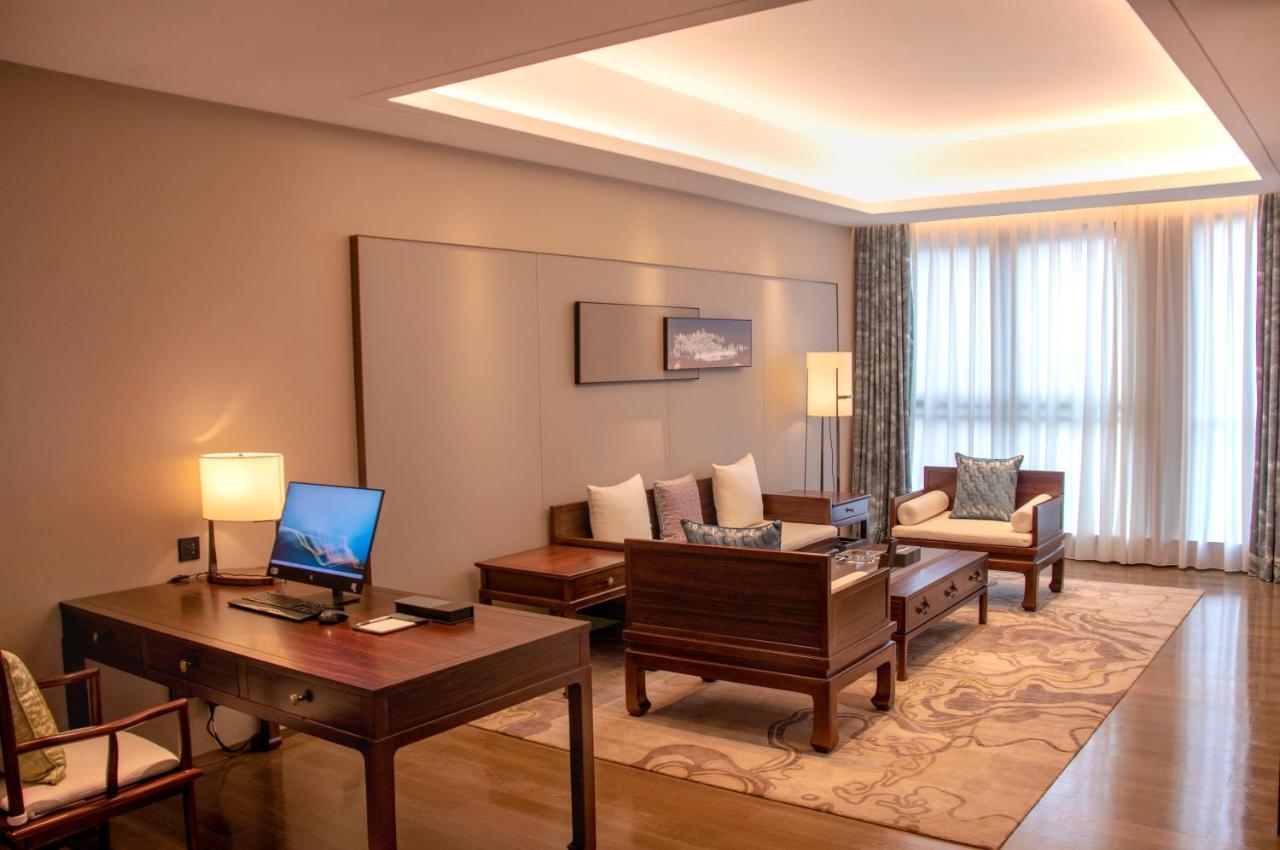 Guangzhou Pazhou Ln Dongfang Hotel Bagian luar foto