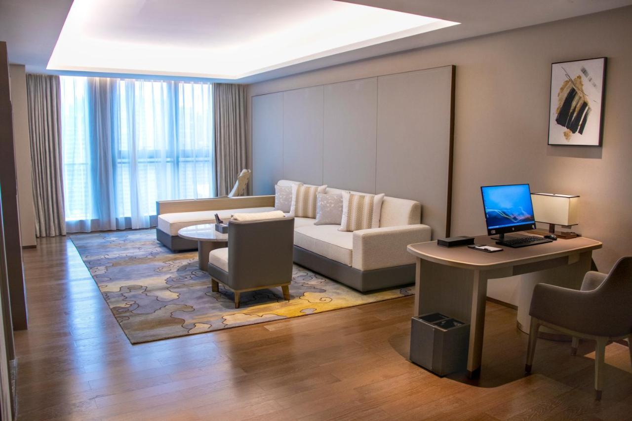 Guangzhou Pazhou Ln Dongfang Hotel Bagian luar foto