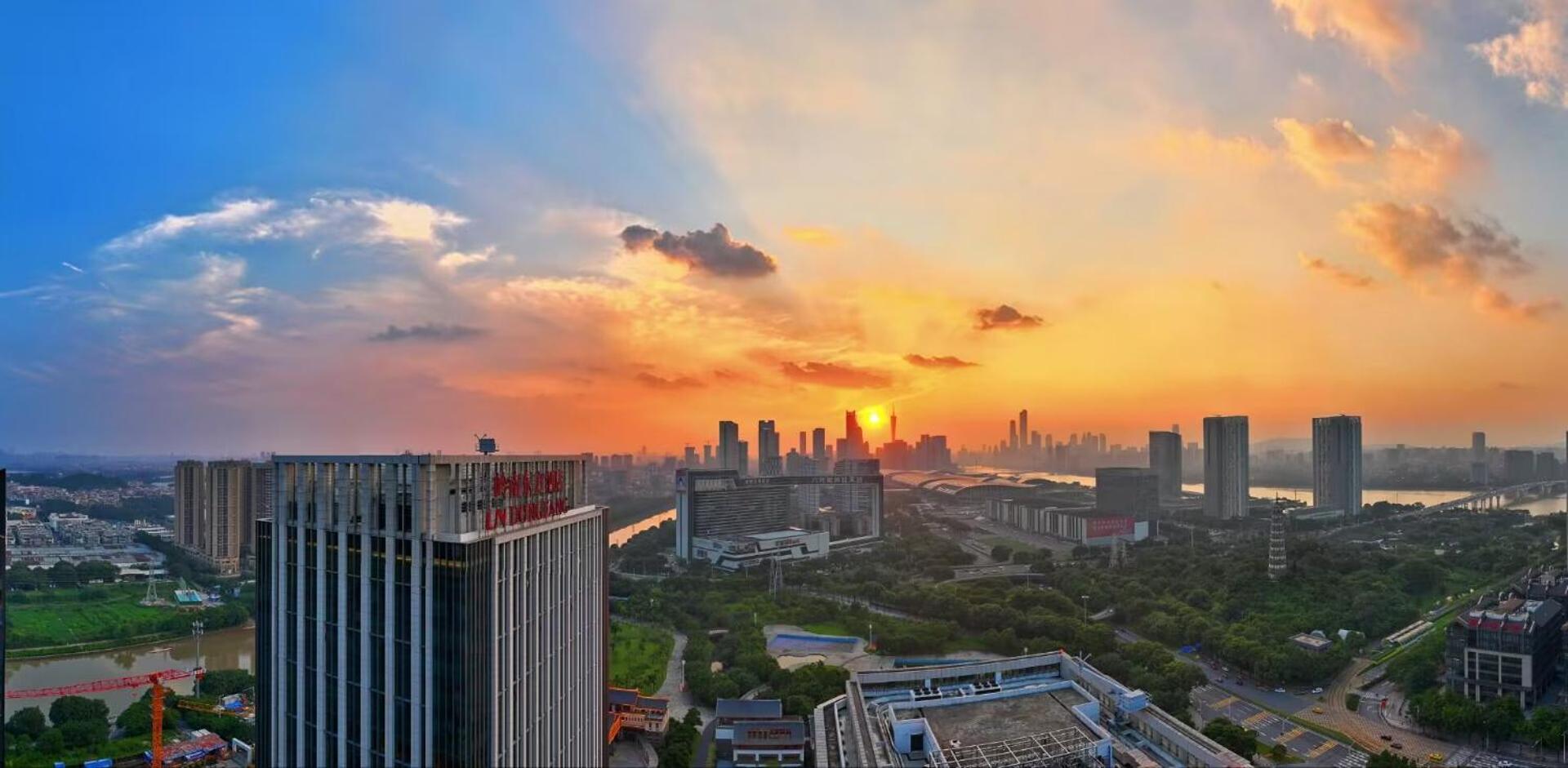 Guangzhou Pazhou Ln Dongfang Hotel Bagian luar foto